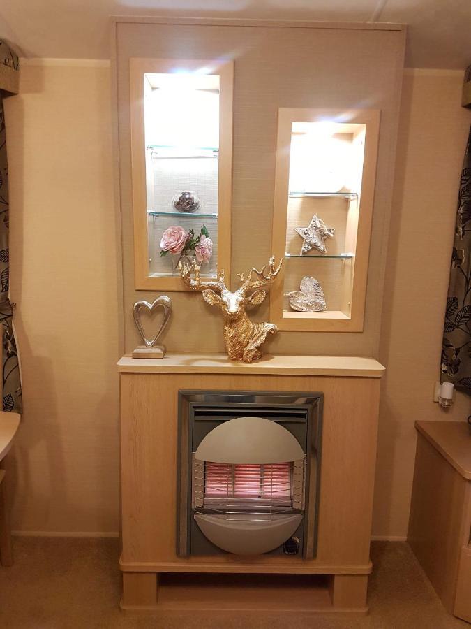 Caravan For Rent At Tattershall Holiday Park Exterior foto